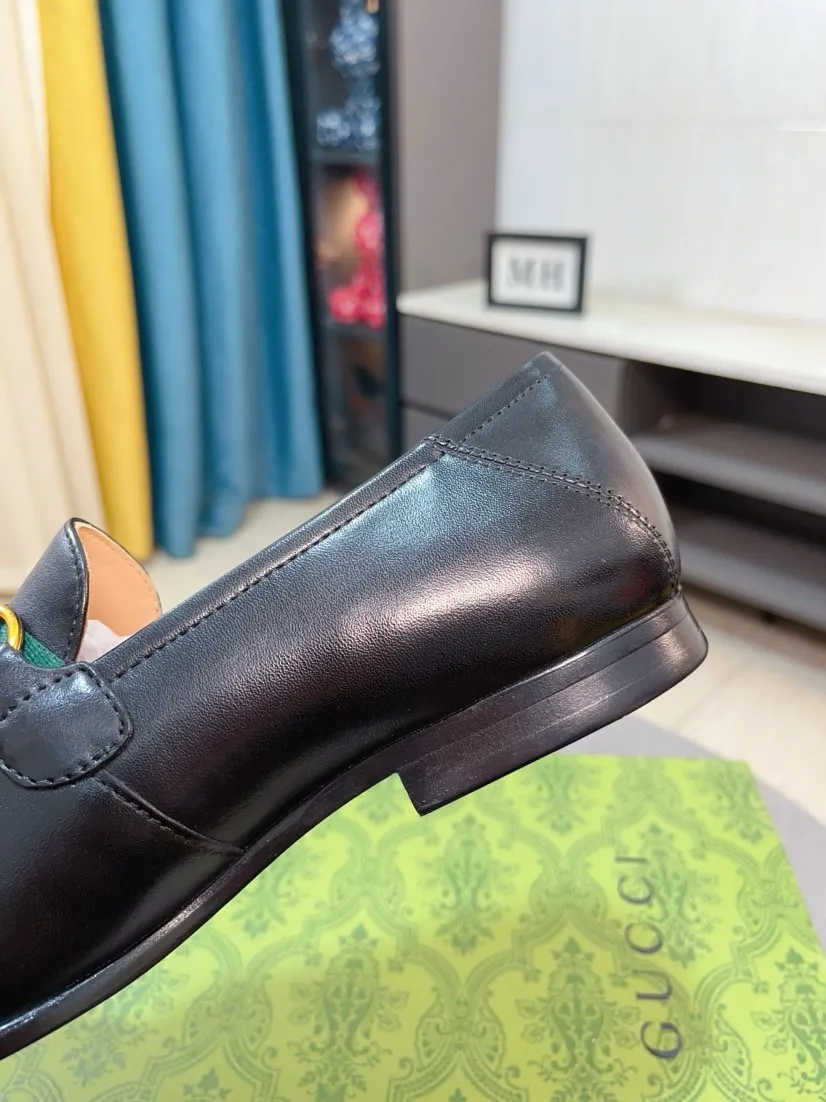 Men's shoes 💰500🌹🌹【GUCCI】The most popular classic Gucci leather shoes. Synchronized with the official website, the upper is made of Italian first-layer cowhide ➕cowhide lining, with unique brand and unique craftsmanship. Highlighting the hot style of the new year. Stop hesitating, stop wandering, get it now. Number: 38--44